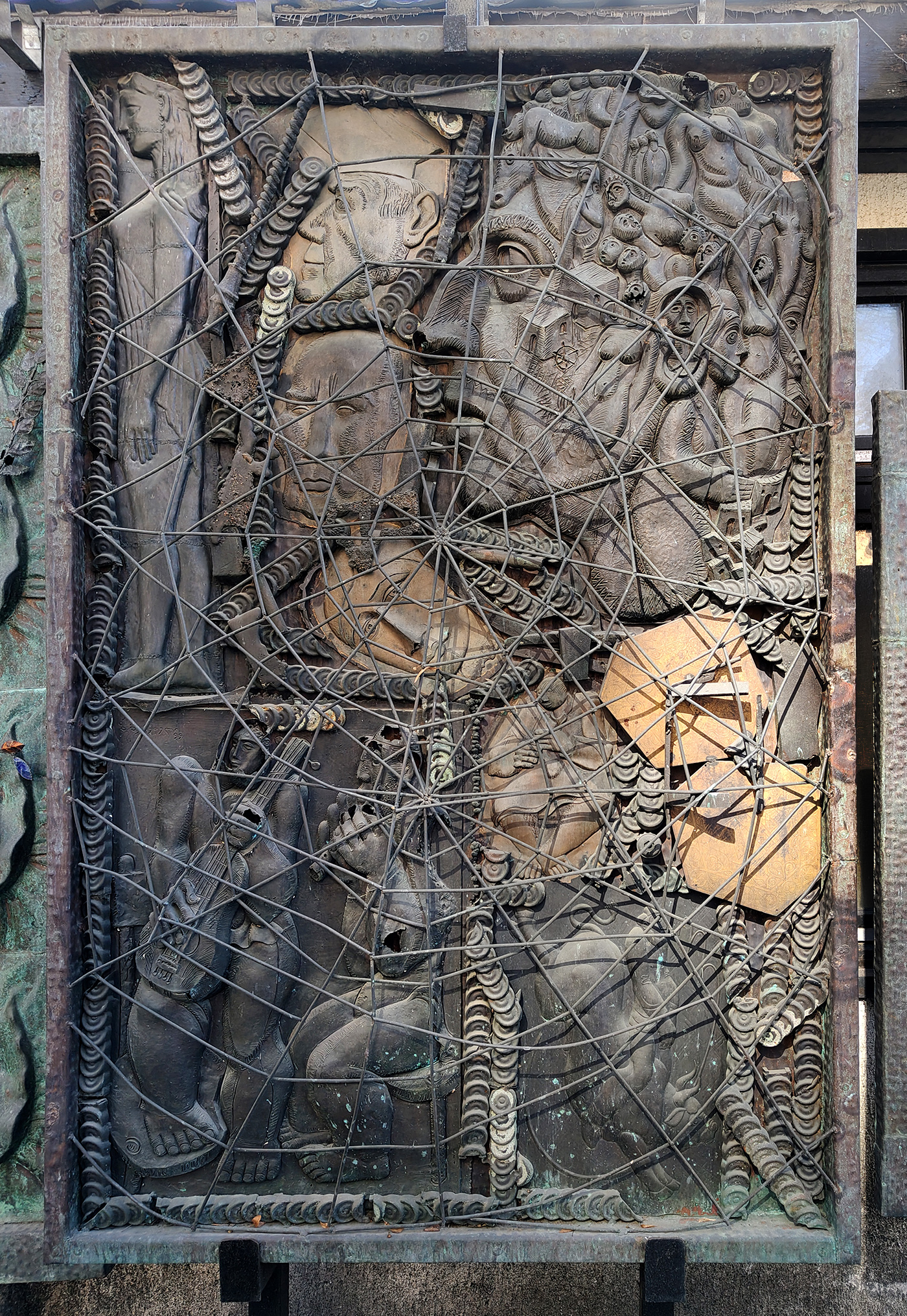 Серия "Иерусалим", бронза, 2000 год. Музей-мастерская Зураба Церетели. Москва. Россия.